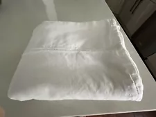 Hotel Signature Collection White 800tc Flat Sheet- preowned