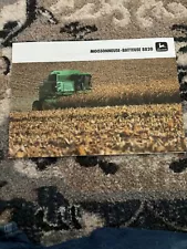 John Deere 8820 Combine In French Brochure FCCA24