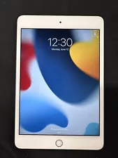 Apple iPad Mini 4 A1538 16GB Grade C Cracked Screen Parts Only