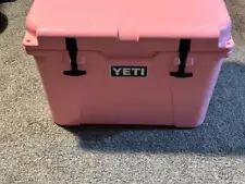 Yeti Limited Edition Pink Tundra 35 Hard Cooler w/ Basket Shelf Free Ship!