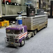 Movie Truck "CONVOY" LOVE MACHINE PIG PEN Mack Cruise Liner TAMIYA RC Car 1:14