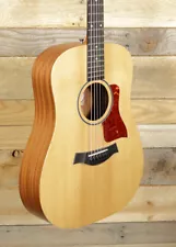 Taylor Big Baby Acoustic Guitar Natural w/ Gigbag "Player Condition"