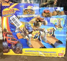 Nickelodeon & Fisher-Price, Blaze And The Monster Machines Mud Pit Race Track 4+