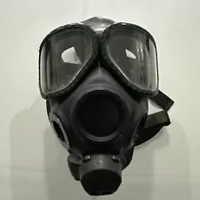 M40 Gas Mask With Bag Size Medium