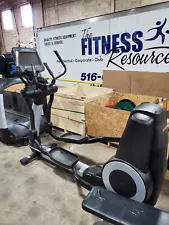 New ListingLife Fitness 95x Elevation Discover SE3 Elliptical - Cleaned & Serviced