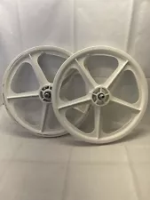 White Skyway Tuff Wheel II With Shimano Freewheel. Old School BMX 20 Inch.