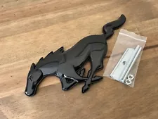 PONY HORSE FRONT OR REAR BADGE EMBLEM FOR S550 FORD MUSTANG GLOSS BLACK UK