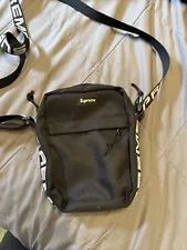 Supreme SS18 Shoulder Bag - Black