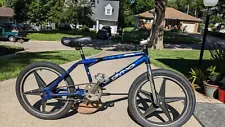 1999 2000 Dyno Zone Bmx GT Mid School Bike