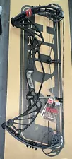 Hoyt Pro Defiant Compound Bow Pkg RH 60-70lb. 28-30 Inch Draw