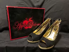 apple bottom shoes with gold inside and red sole 