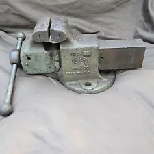 Antique Old Reed No. 104 - N Bench Vise Good Condition 4" Jaws