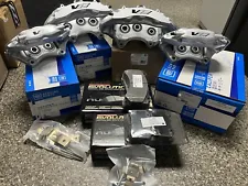 New GM OEM CTS-V 6 Piston Silver Brembo Calipers Front & Rear w/ pads G8 ZL1