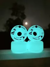 FullðMoon Skateboard Wheels 95a Conical Glow In The Dark Vacationer Brand New