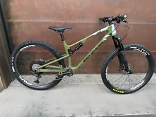 2023 Rocky Mountain Element - L - Upgraded C70 - New XTR Parts