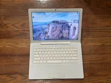 Apple MacBook 13" - Core 2 Duo 2.1GHz, 8GB RAM, Windows 10