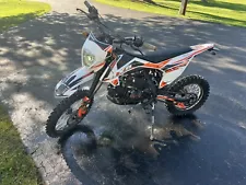 dirt bike for sale 150cc (300 Miles!)