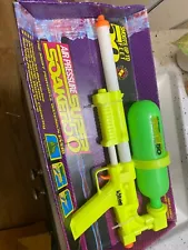 Vintage Larami Super Soaker 50 Air Pressure Water Gun Toy - Works