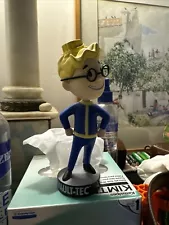 Vault Tec Intelligence Bobble head Missing Cap