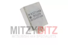 4WD INDICATOR CONTROL UNIT MITSUBISHI PAJERO IO MONTERO IO H76W 1.8