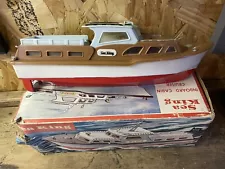 Vintage Onboard Cabin Cruiser Battery Operated Boat - Boxed