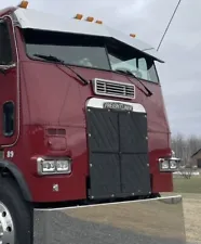 Freightliner FLA/FLT Cabover Premium Quilted Winter Front 20 Colors Available