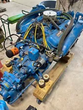 Crusader 454 7.4L 350 HP Marine Gas Engine Crusader 454 with gears