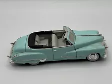 1947 Cadillac Series 62 Light Blue Convertible 1/32 Diecast / Signature Model