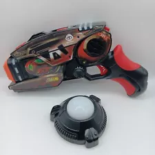 WowWee Light Strike 013 Assault Striker Laser tag gun RED With 1 Target Tested