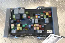 2007-2009 Chevrolet Suburban 1500 Pickup Engine Fuse Box