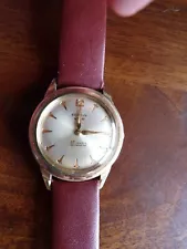 A vintage 3 star Benrus self winding 25 jewel wristwatch