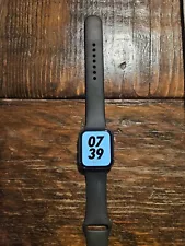 Apple Watch Series 4 44mm (GPS) Nike Edition Aluminum Case