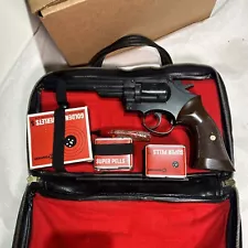 Vintage Crosman Air Pistol Model 38T Target 1st Variant Revolver Original Bag