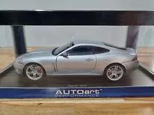 AutoArt Jaguar XKR Coupe (Liquid Silver) 1:18 scale model car