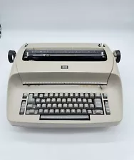 Vintage IBM Selectric 7X Electric Typewriter Powers On Carriage is Stuck