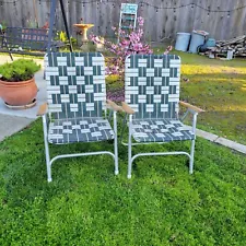 2x Vintage Outdoor Folding Webbed Green Wooden Armrest Lawn Chair READ