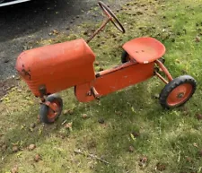 Vintage PEDAL CAR TRACTOR