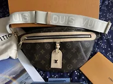 NWT Gorgeous Authentic Louis Vuitton High Rise Monogram Bumbag Fanny Pack Bag