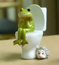 Frog Go to Toilet Statue Fairy Sculpture Tabletop Figurine Home Decor Gifts