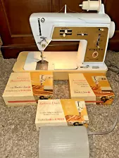 Singer Sewing Machine Golden Touch & Sew 620 with Accessories Works