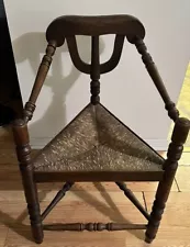 Antique United kingdom Triangular Corner Chair