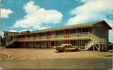 Postcard ON Muskoka Gravenhurst Muskokan Motel Classic Cars 1950s M64