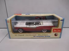 Sun Star 1957 Ford Fairlane Skyliner 1/18 Red