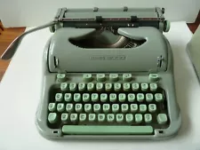 HERMES 3000 PORTABLE GREEN MANUAL TYPEWRITER IN CASE, MADE IN SWITZERLAND