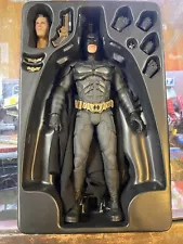 Hot Toys The Dark Knight Version Bale Batman MMS71 1/6 Movie Masterpiece Figure