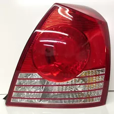 2004 2005 2006 Hyundai Elantra SEDAN Right PASSENGER Side Tail Light OEM Shiny (For: 2006 Hyundai Elantra)