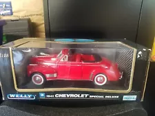 1941 Chevrolet Special Deluxe Convertible 1:18 Welly Red