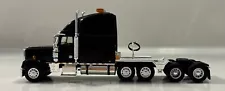 1/64 Freightliner Classic XL