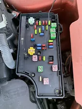 2007 Dodge Caliber OEM TIPM 04692169AF FUSE BOX