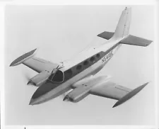 1964 Cessna Model 411 in flight 8x10 Photo Dual prop